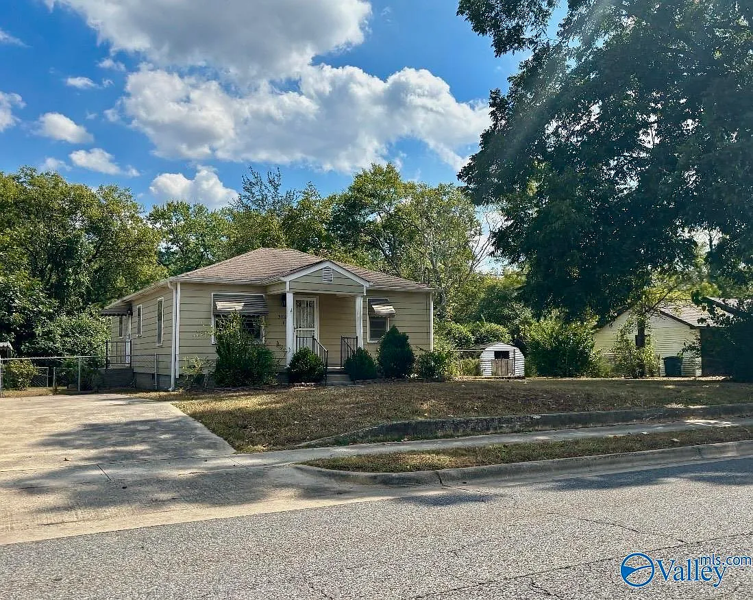 3 bed, 2.0 bath, 1316 sqft, $1,325 — Photo 1