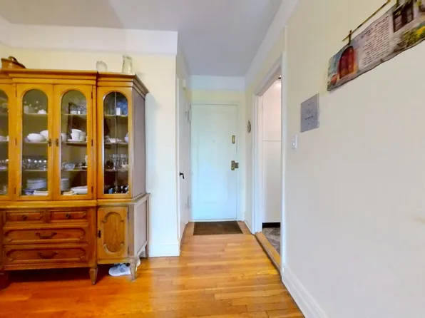 1717 Avenue N image 12 of 25