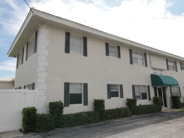 299 SW 7th St APT 209, Boca Raton, FL 33432