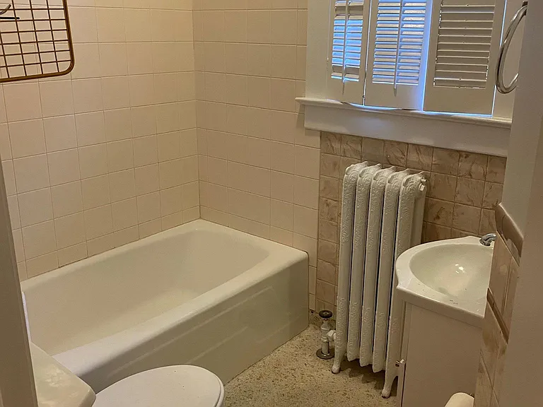 3860 N Clay St — Photo 11