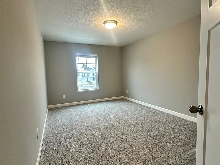10890 Fountain Pl N — Photo 19