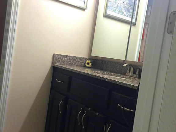 Master Bath/medicine cabinet