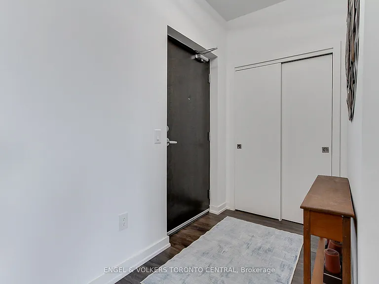 430 Essa Rd #418 — Photo 4