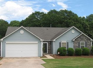 7555 Country Creek Dr, Cumming, GA 30028