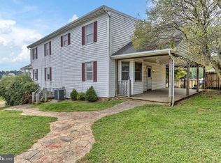 9621 Orchard Rd, Spring Grove, PA 17362