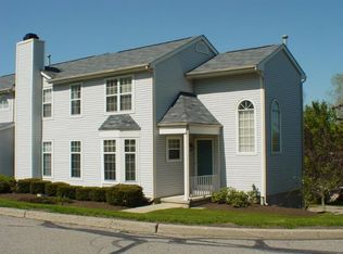 33 Green Heron Dr, Hackettstown, NJ 07840
