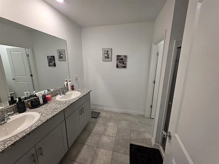 559 Wayland Dr — Photo 22