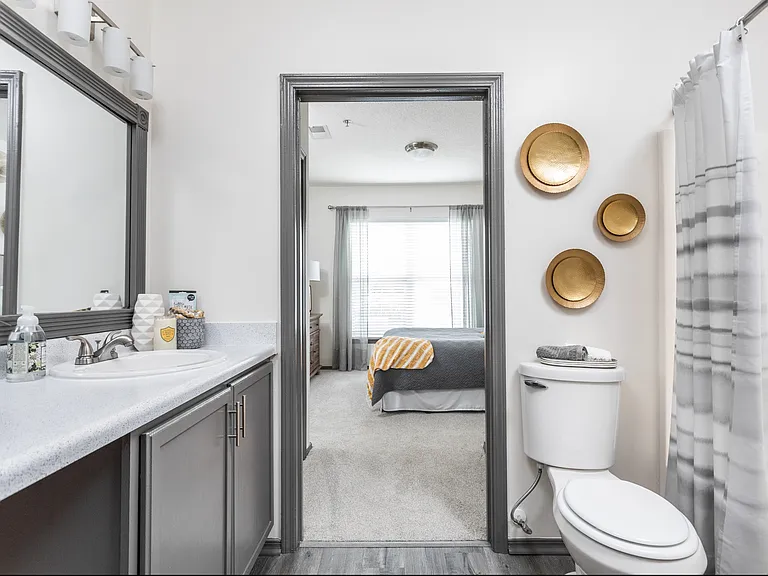 En-Suite Bathroom