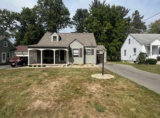 136 Forest Park Dr, Youngstown, OH