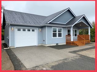 230 Marine View Dr, Ocean Shores, WA 98569