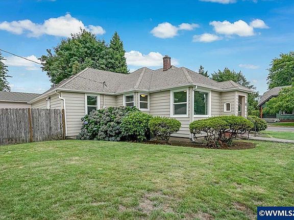 4th image of 420 E Santiam St