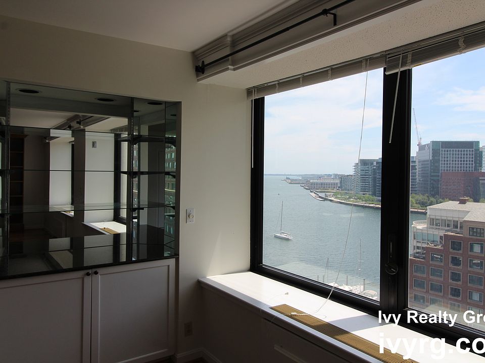 85 East India Row 12F Boston