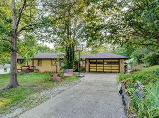 1613 N Stevens Ave, Decatur, IL 62526