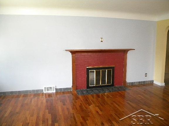 2nd image of 1641 Coolidge Ave