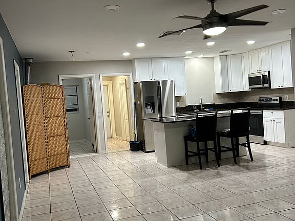 5th image of 2459 Chaucer St