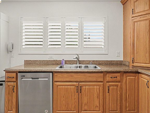 3rd image of 3008 Harrison Pl