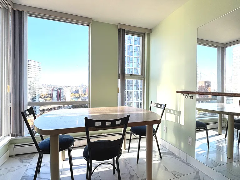 1008 Cambie St #2005 — Photo 3