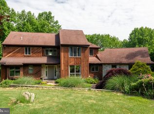 3 Cannon Hill Dr, West Chester, PA 19382