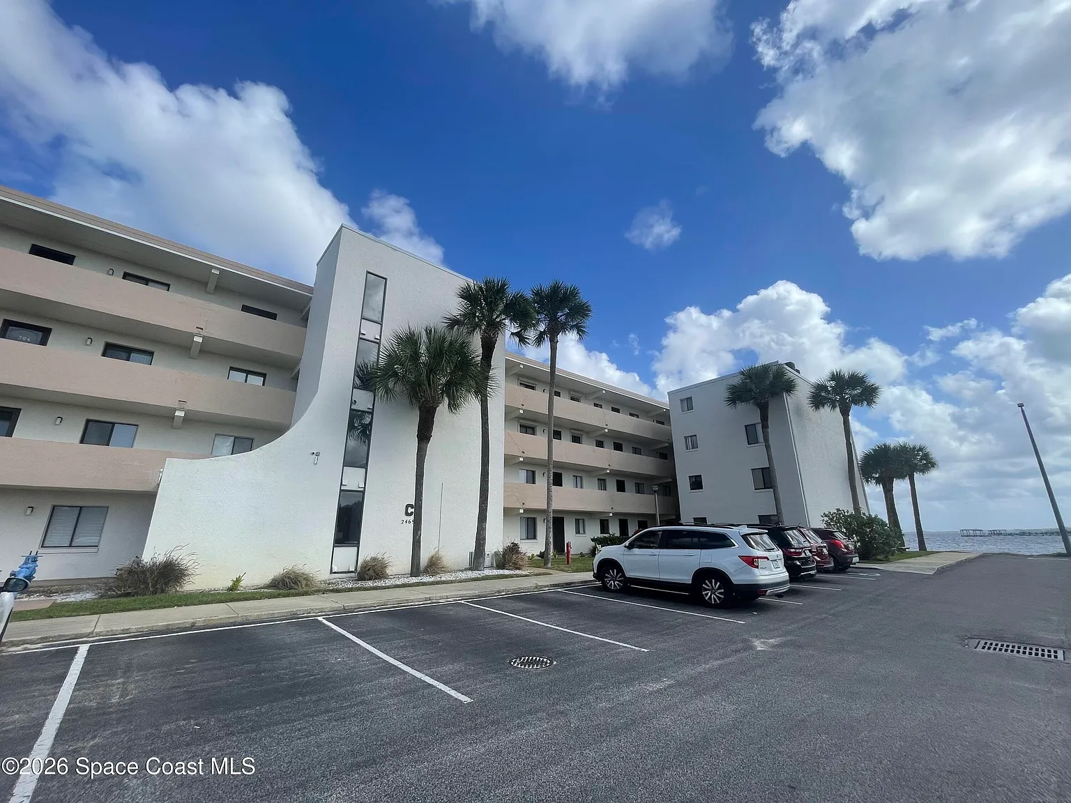 2 bed, 2.0 bath, 830 sqft, $1,800 — Photo 4