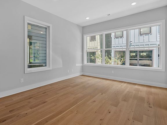 4th image of 1206 1st Ave #3