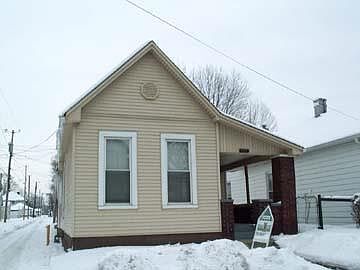 1st image of 823 S Laurel St