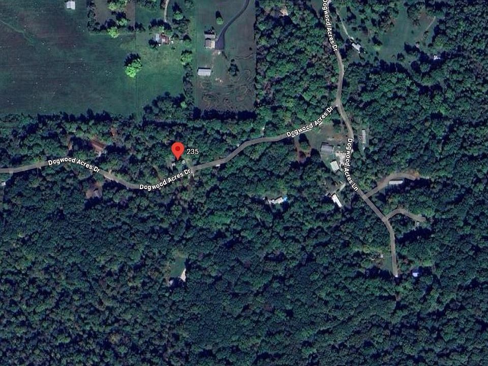 2nd image of 235 Dogwood Ln