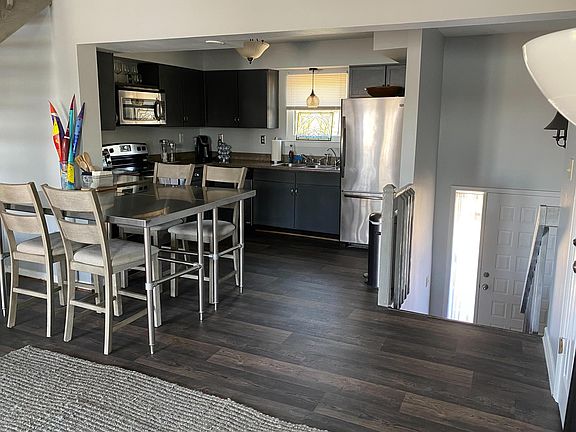 4th image of 3304 Pretty Lake Ave