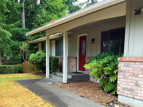 2nd image of 5173 Granada Pl SE
