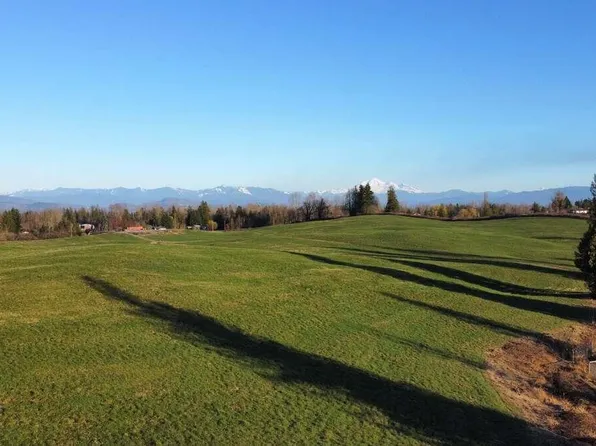 6077 Ross Rd, Abbotsford, BC V4X 1Z1