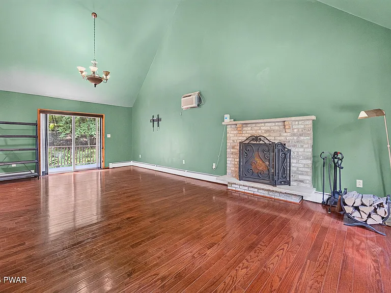 115 Blackberry Dr — Photo 12