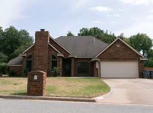 3107 NE Heritage Dr, Lawton, OK 73507