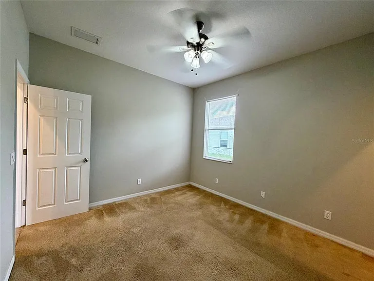 1204 S San Mateo Dr — Photo 28