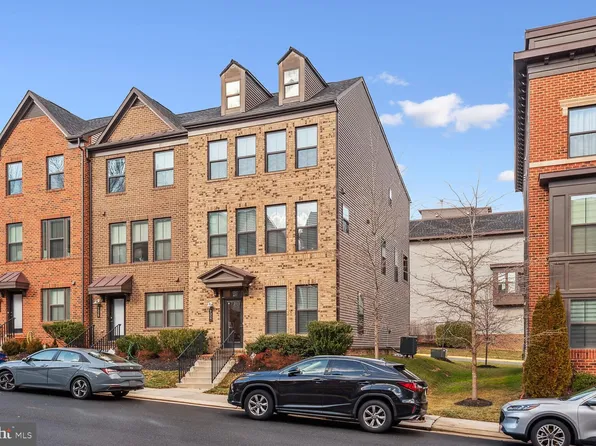 9327 Lemon Mint Ct, Fairfax, VA 22031