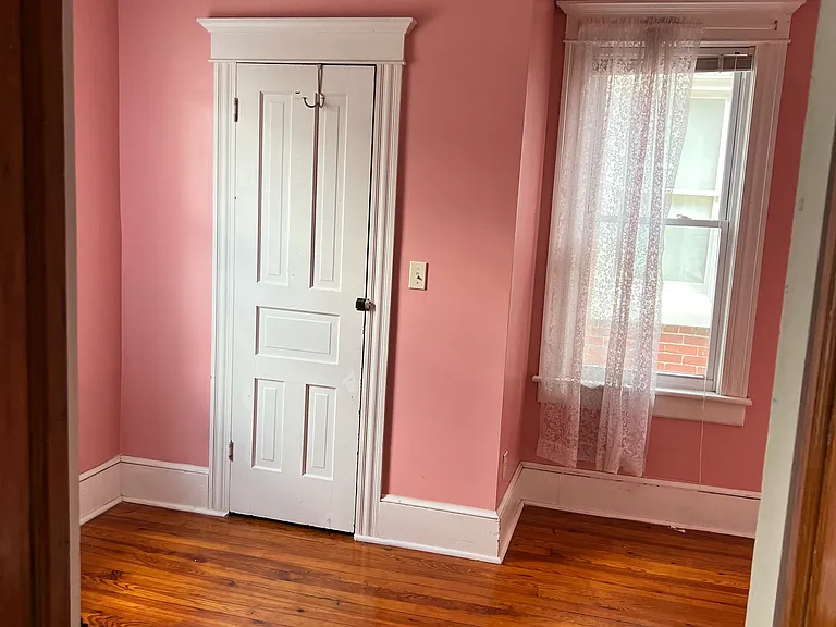 319 Pulaski St — Photo 10