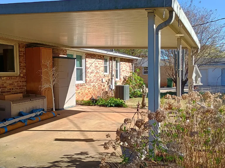 413 Harolds Dr NW — Photo 37