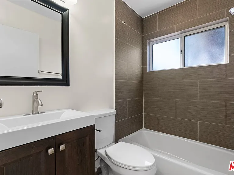 1000 N Orange Grove Ave #2 — Photo 11