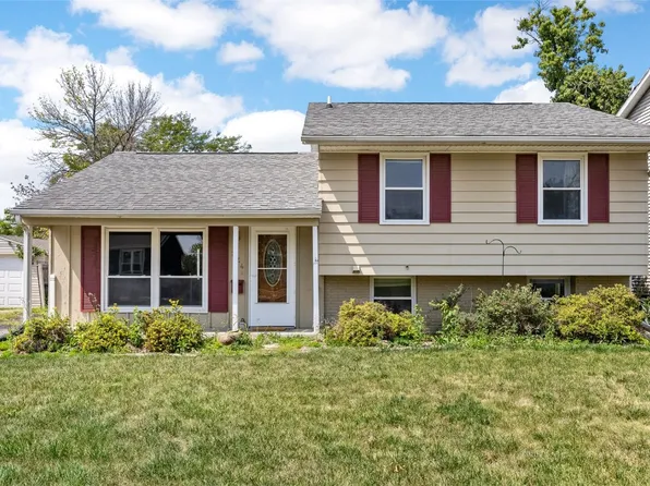 224 Broadmore Rd NW, Cedar Rapids, IA 52405