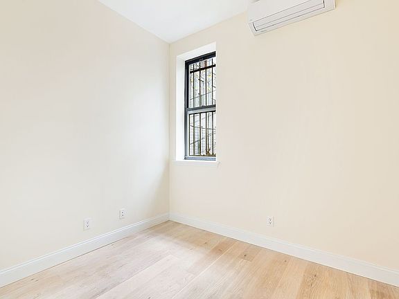 3rd image of 479 Clinton Ave APT 1R