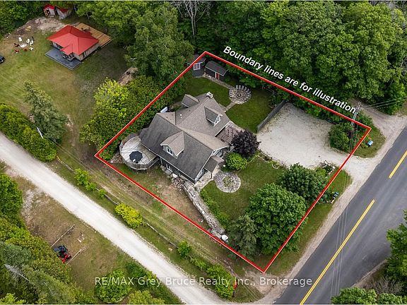 2nd image of 424 Huron Rd