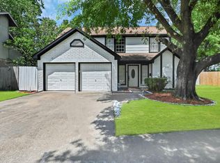 8006 Summer Trail Dr, Houston, TX 77040