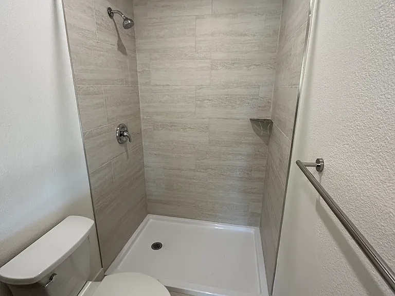 410 Zenith St #3 — Photo 5