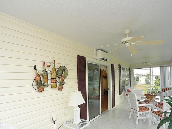 3rd image of 587 Netherwood Pl
