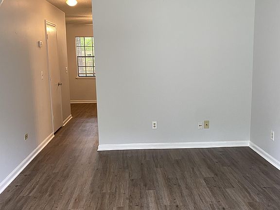2nd image of 113C Timber Ln #1