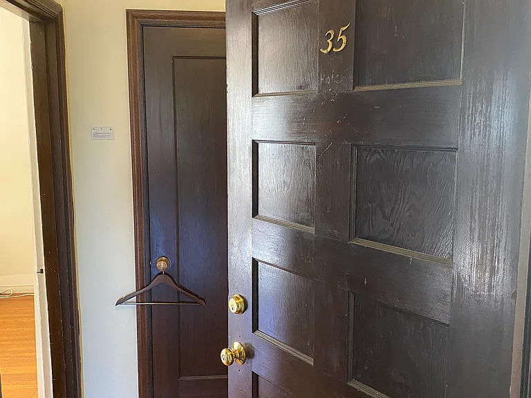 1 Duane Street Apartments — Photo 25