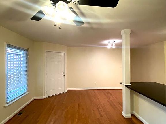4th image of 706 N 2nd St APT 1