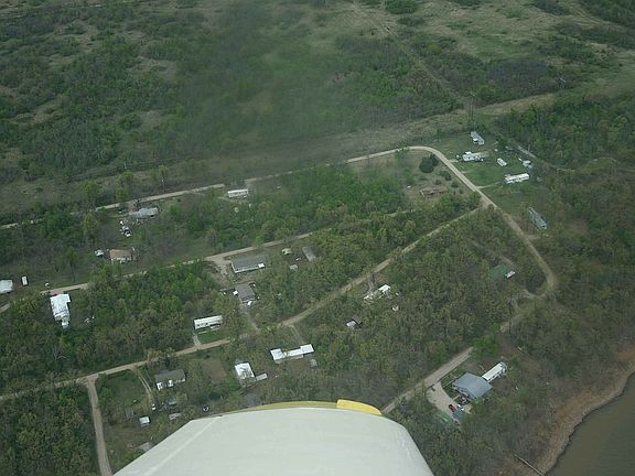 2nd image of 1000 Knob Hill Dr
