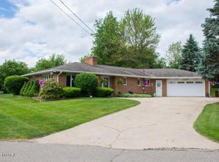 62078 Lake St, Cassopolis, MI 49031