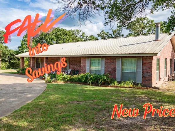 1213 Lakeland Dr, Normangee, TX 77871