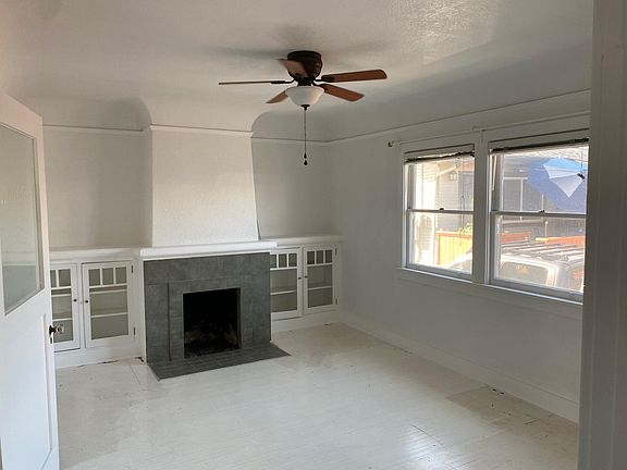 4th image of 3737 Herman Ave