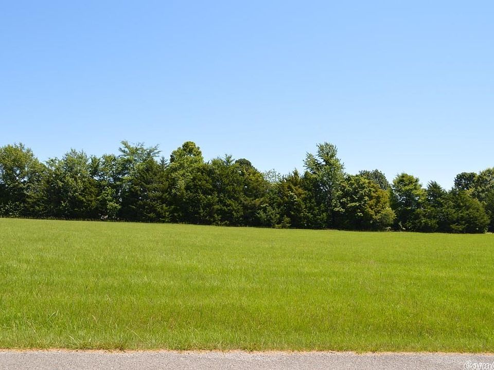 1st image of 34 Emerald Ln